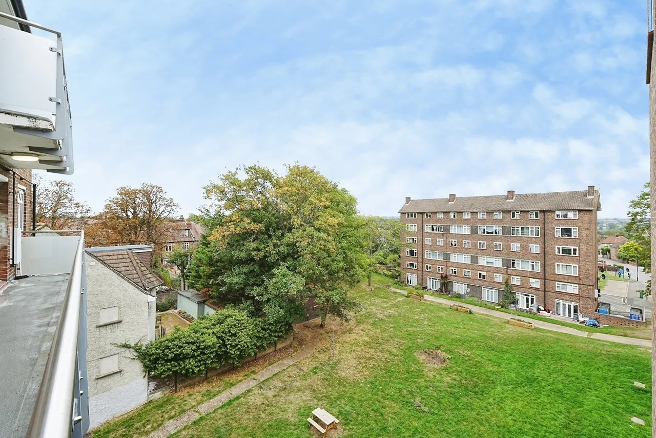 Sandstone Road, London, SE12, photo 20