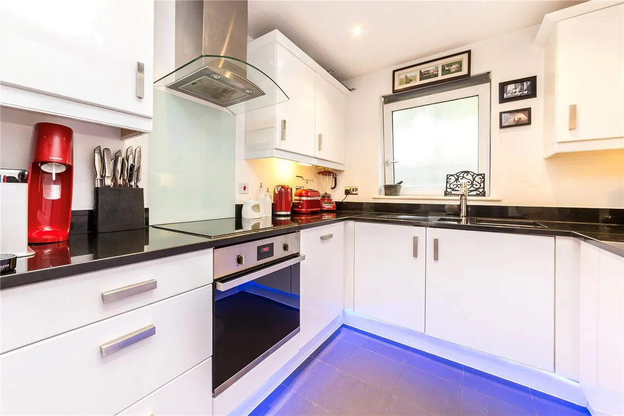 Wharncliffe Mews, London, SW4, photo 4