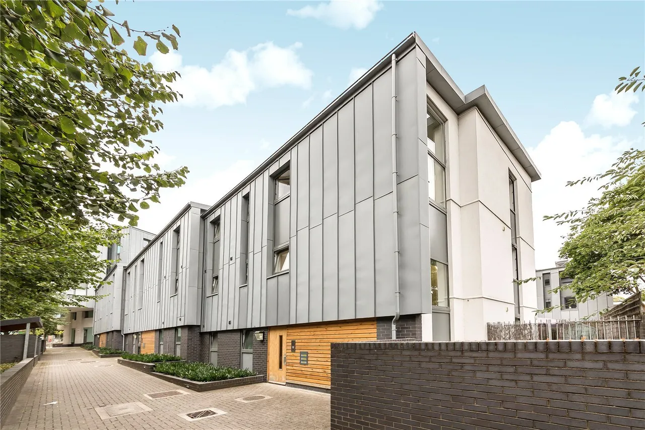 Wharncliffe Mews, London, SW4, photo 8