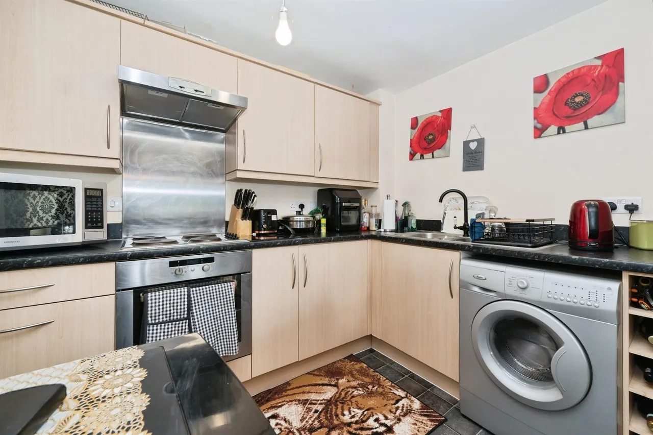 Alexander Square, Eastleigh, SO50, photo 6