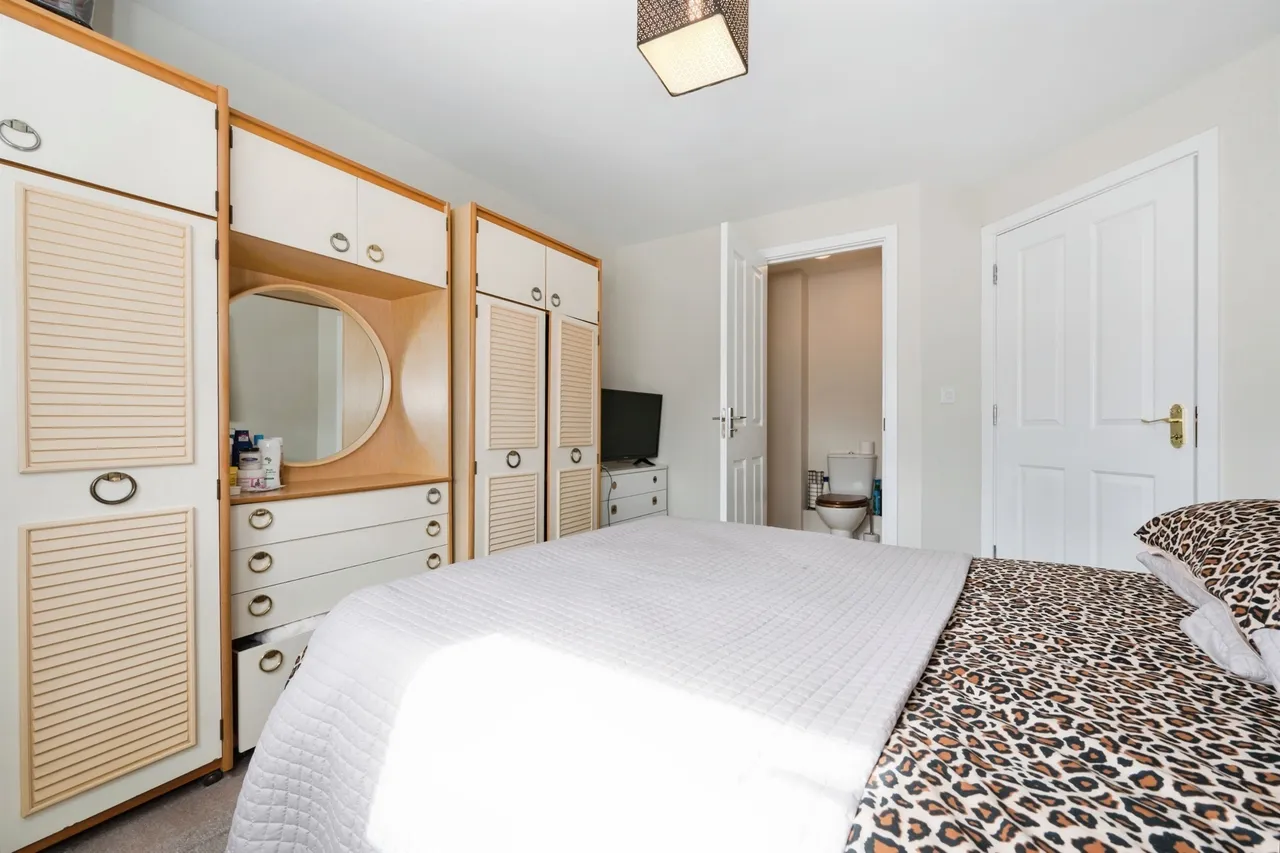 Alexander Square, Eastleigh, SO50, photo 13