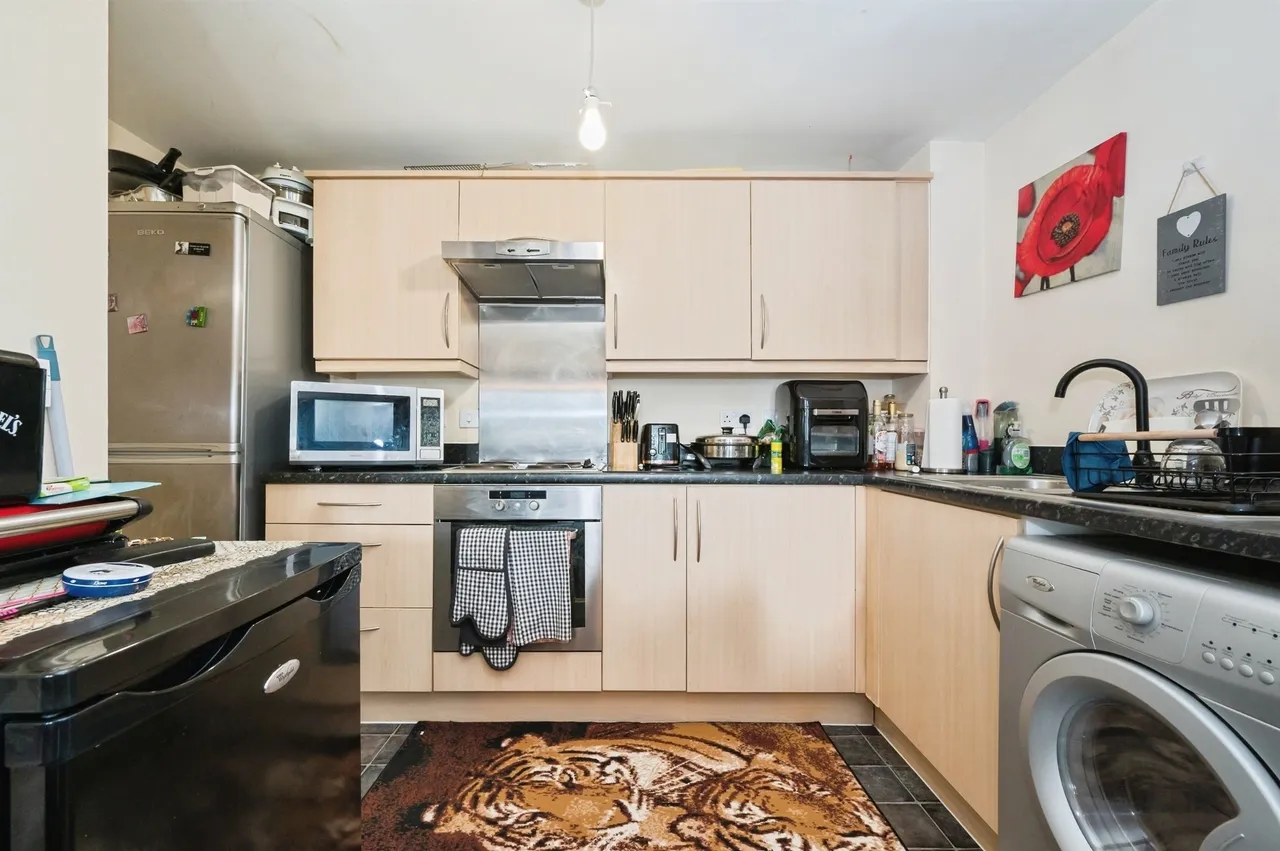 Alexander Square, Eastleigh, SO50, photo 7
