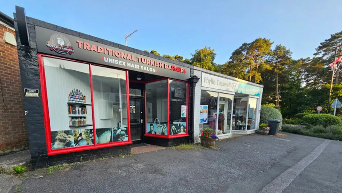 commercial property to rent, Beacon Hill Road, Hindhead, GU26