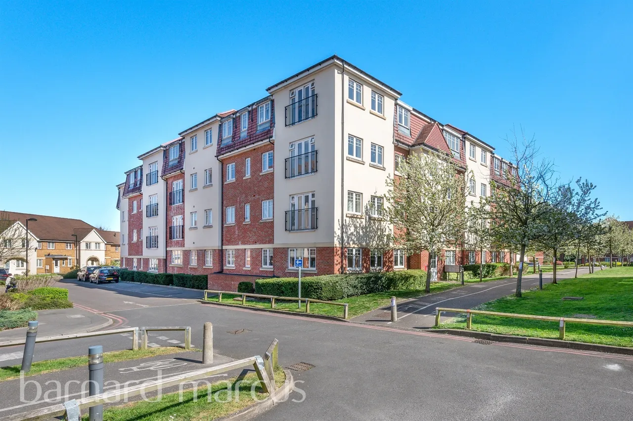 1 bed flat for sale — Schoolgate Drive, Morden