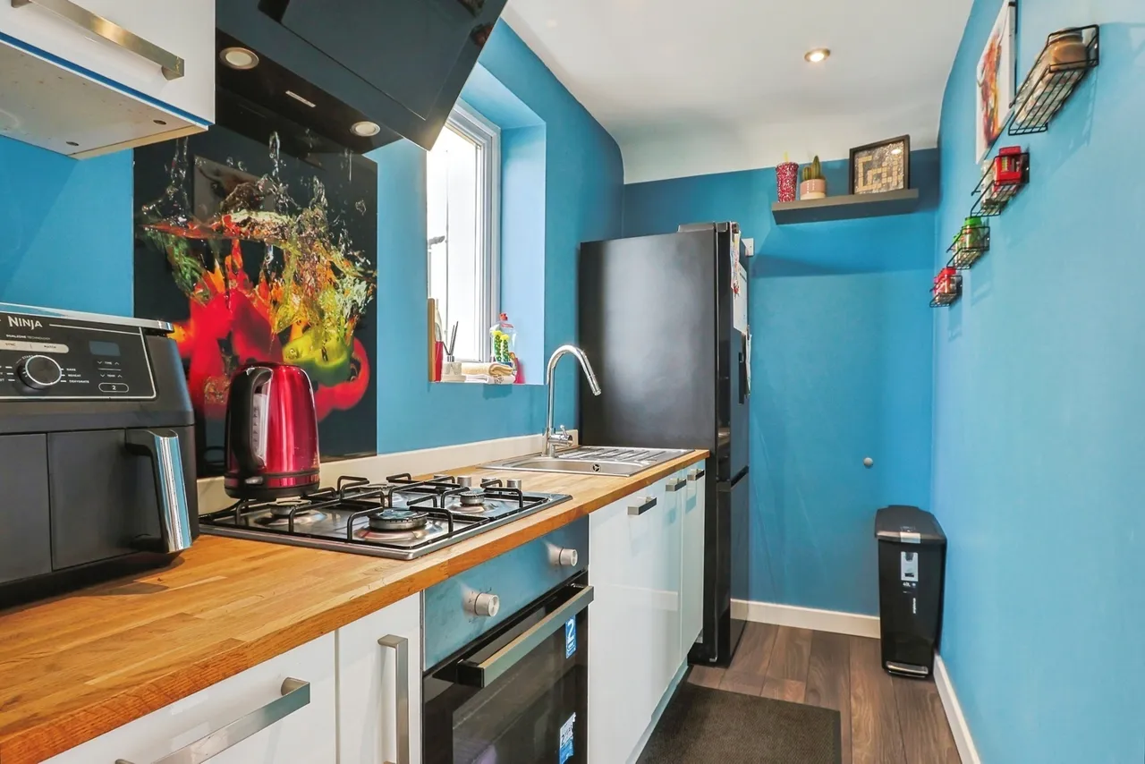 Rossmore Road, Poole, BH12, photo 12
