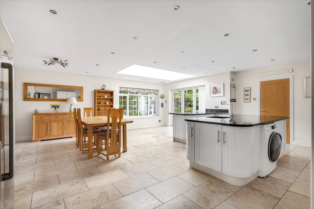 Forestdale, Hindhead, GU26, photo 3