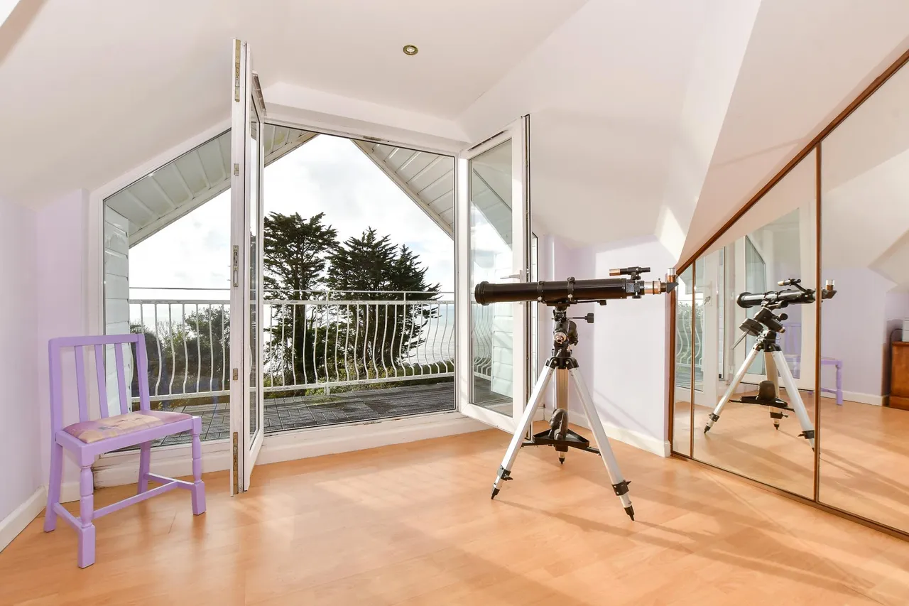 Ventnor, PO38, photo 12