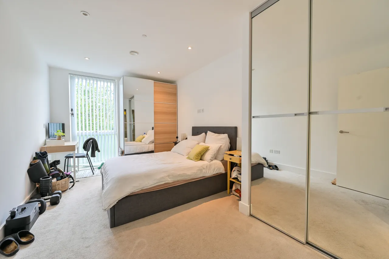 Apartment 3, Claremont House, 28 Quebec Way, London, photo 4