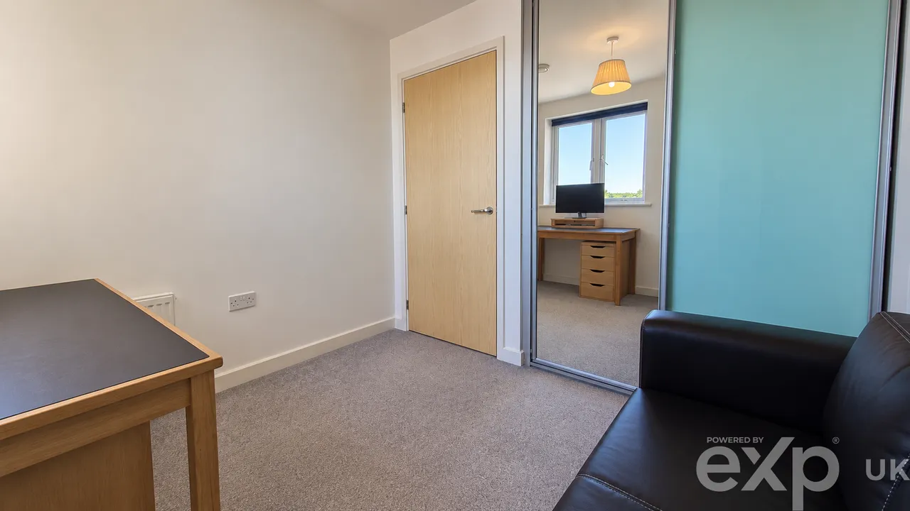 Todd Close, Borehamwood, WD6, photo 13