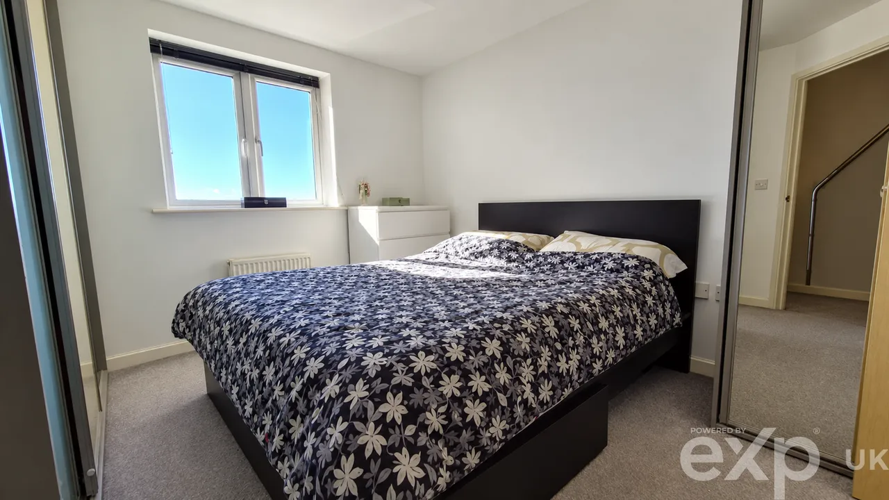 Todd Close, Borehamwood, WD6, photo 9
