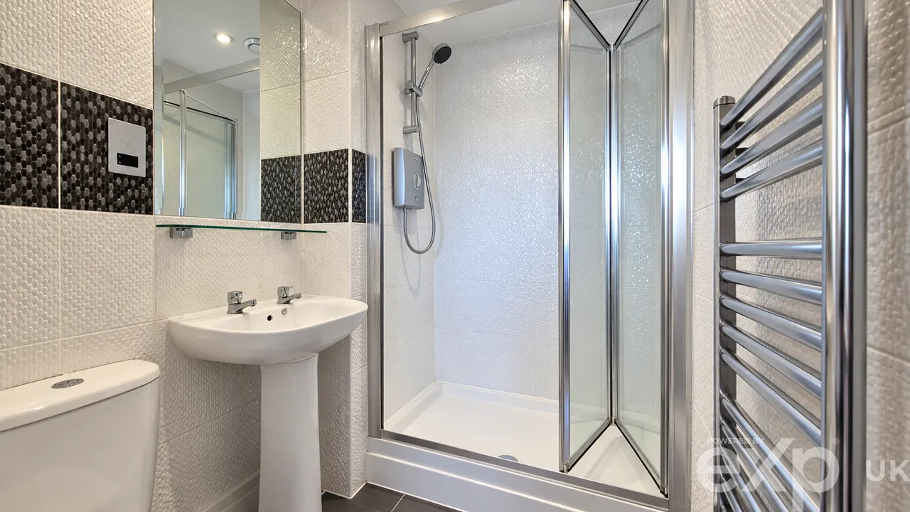 Todd Close, Borehamwood, WD6, photo 14