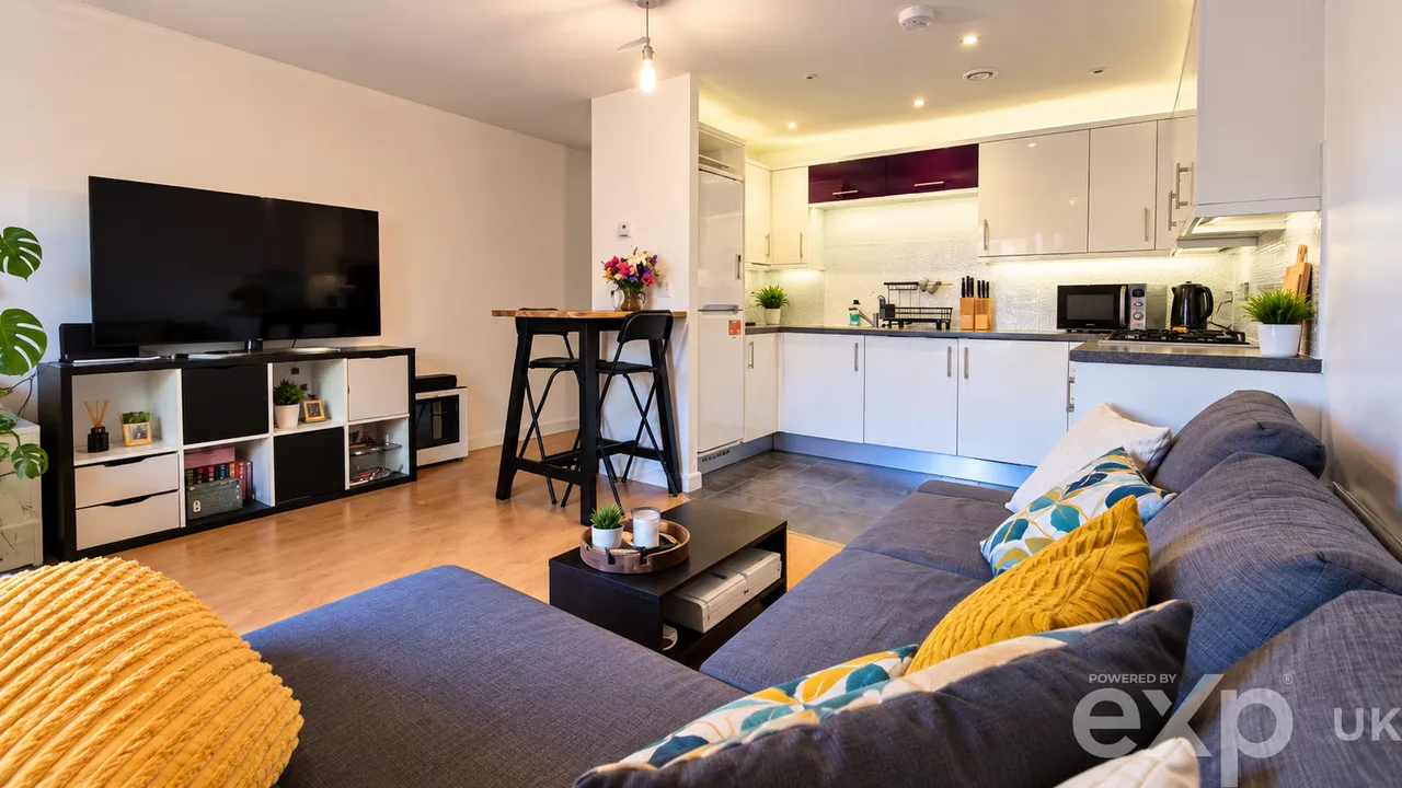 Todd Close, Borehamwood, WD6, photo 5