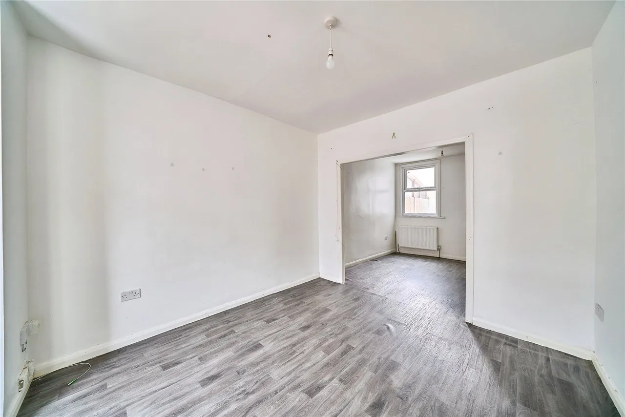 Meath Road, London, E15, photo 5