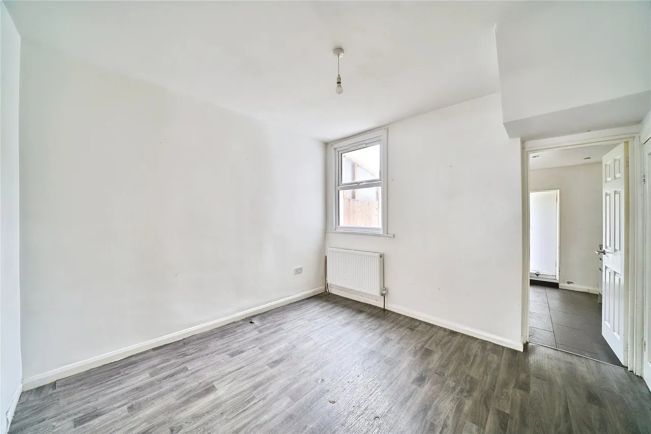 Meath Road, London, E15, photo 6