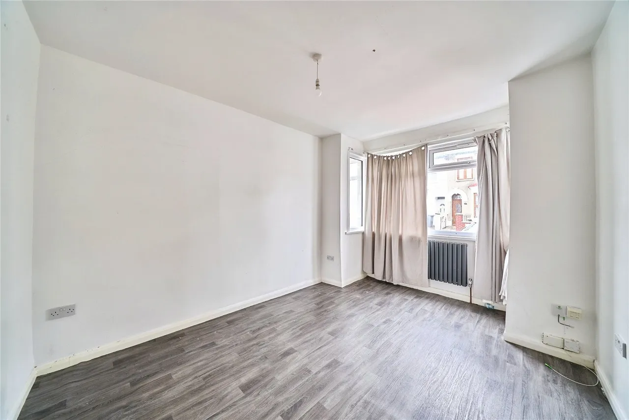 Meath Road, London, E15, photo 2