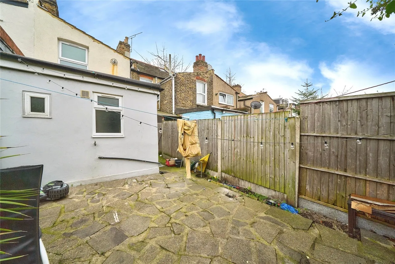 Meath Road, London, E15, photo 20