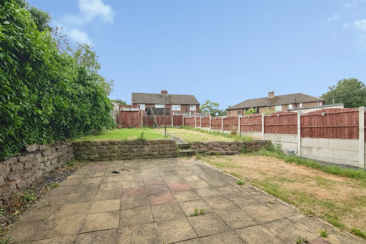 Denbigh Drive, West Bromwich, B71, photo 12