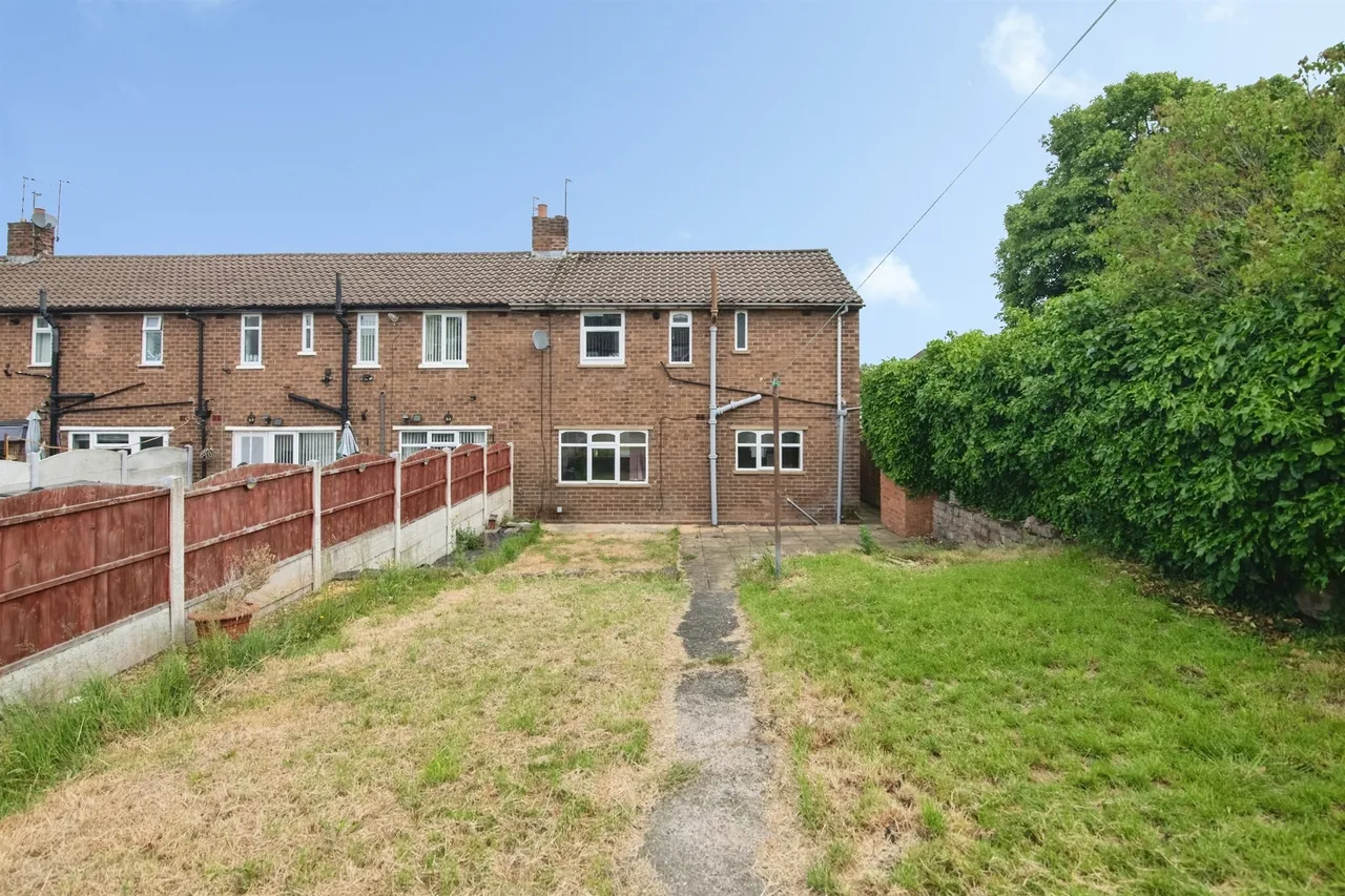 Denbigh Drive, West Bromwich, B71, photo 11