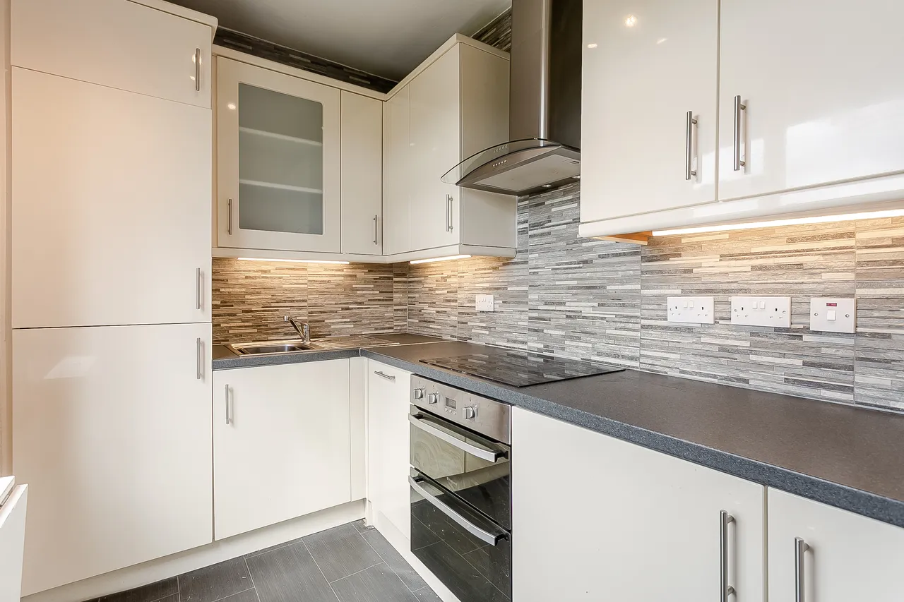 Carrick Knowe Road, Edinburgh, EH12, photo 8
