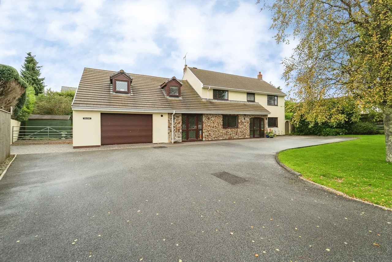 Sageston, Tenby, SA70, photo 29