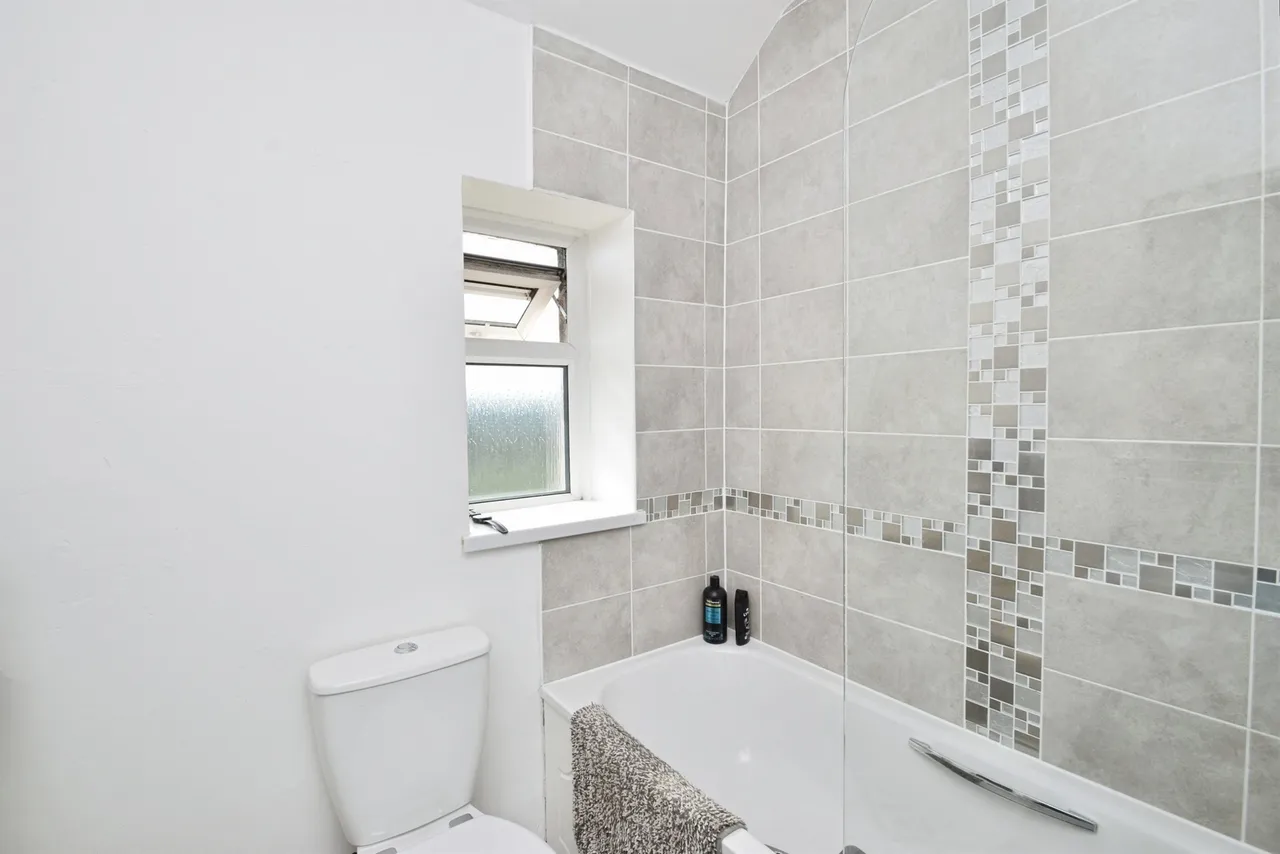 Parc Avenue, Swansea, SA6, photo 12