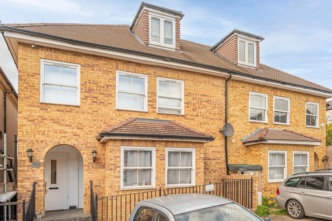 1 bed flat to rent, London, NW4