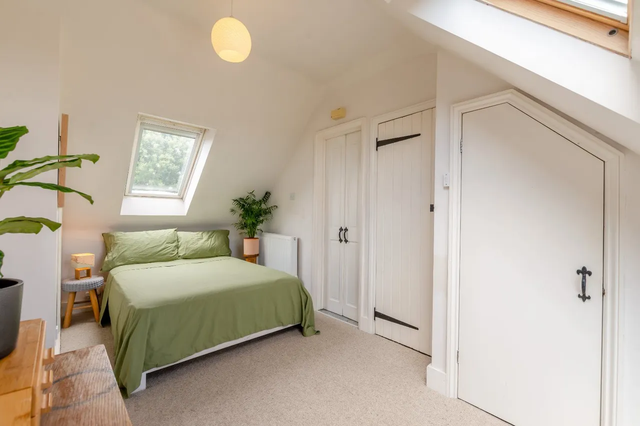 Hoddern Farm, Nr Pidinghoe, East Sussex, BN10 8AR, photo 11
