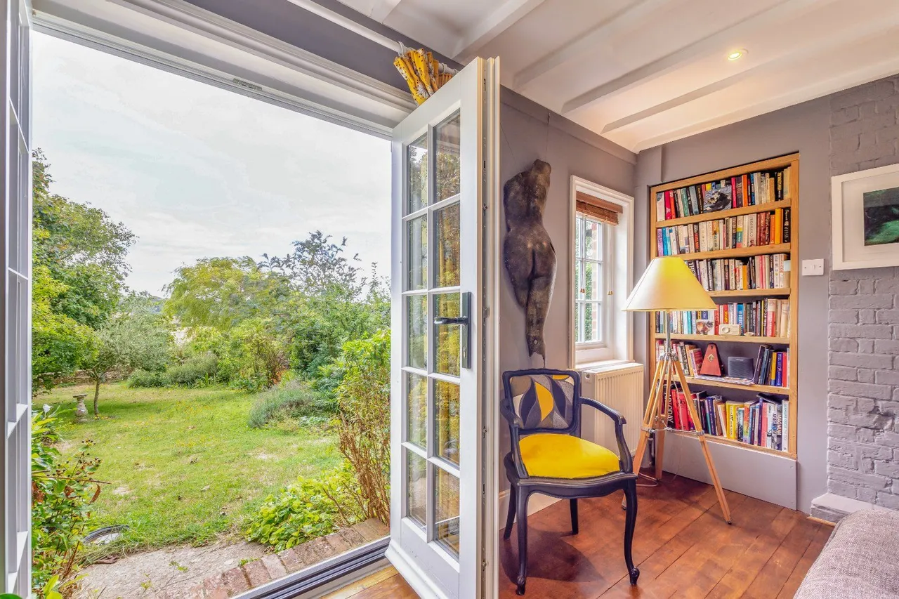 Hoddern Farm, Nr Pidinghoe, East Sussex, BN10 8AR, photo 8