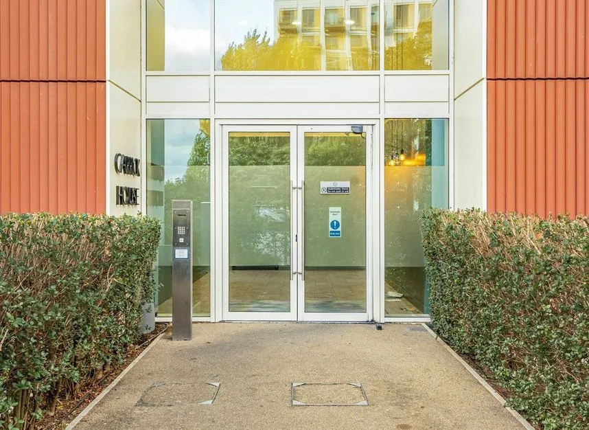 Royal Crest Avenue, Royal Wharf, E16, photo 13