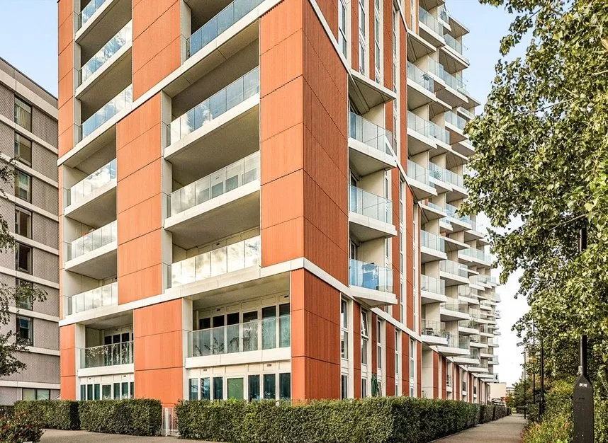 Royal Crest Avenue, Royal Wharf, E16, photo 4
