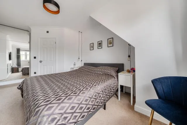 London Road, Camberley, GU15, photo 14