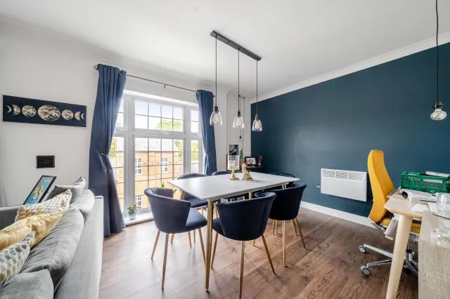 London Road, Camberley, GU15, photo 6