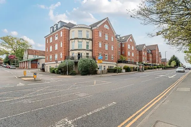 London Road, Camberley, GU15, photo 19
