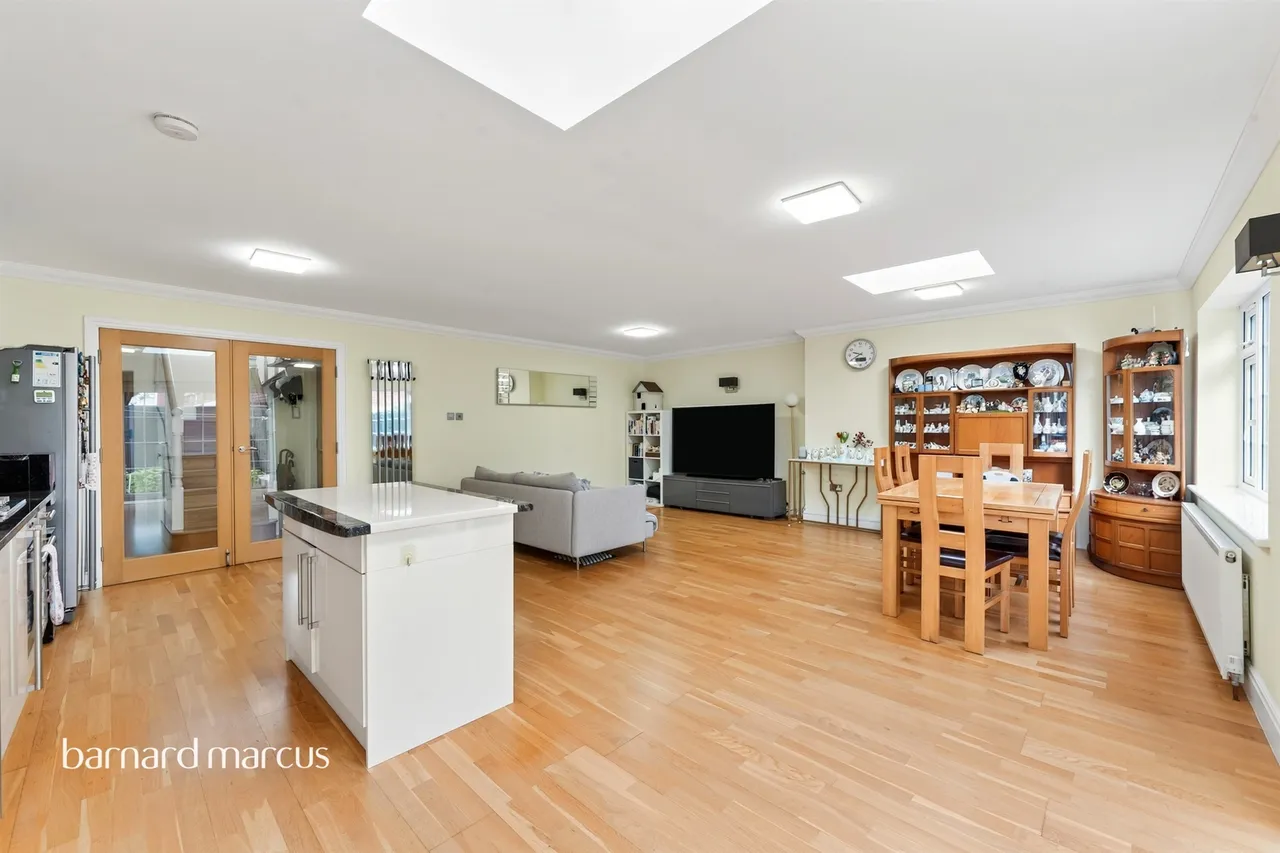 Motspur Park, New Malden, photo 12