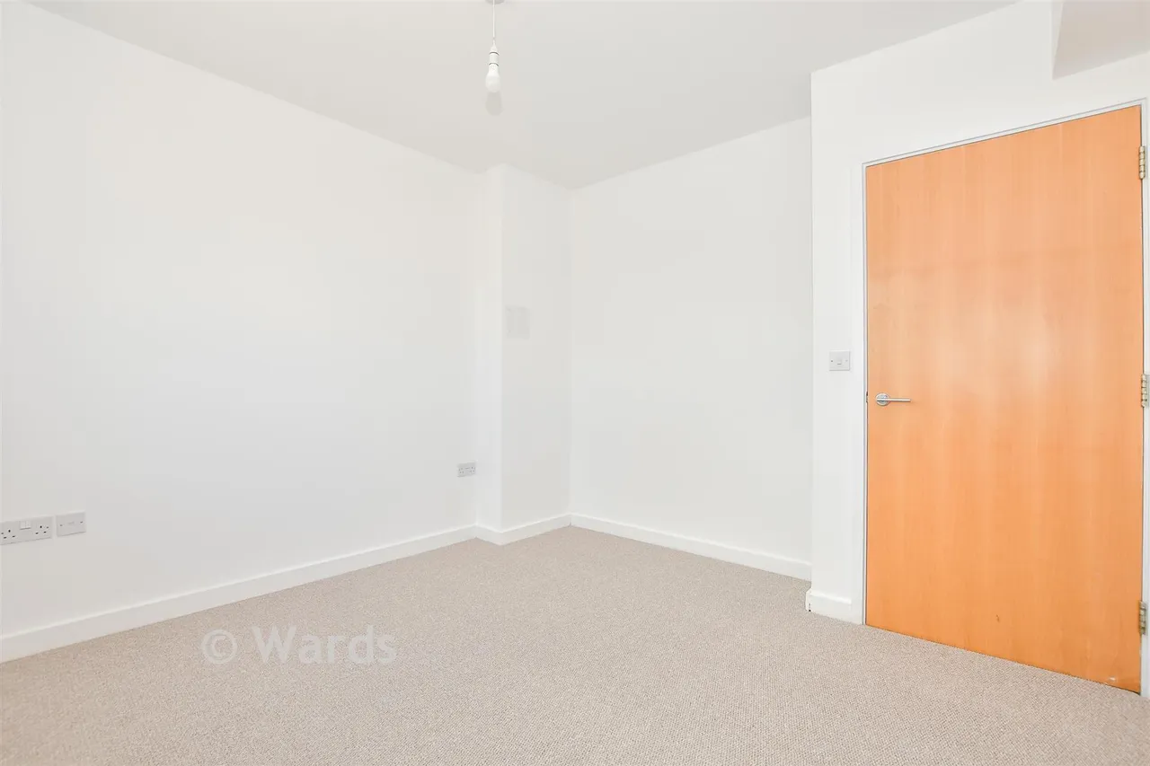 Kingfisher Meadow, Maidstone, ME16, photo 6