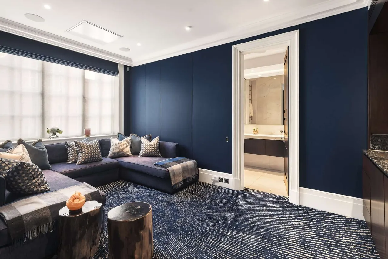 Carlos Place, London, W1K, photo 5