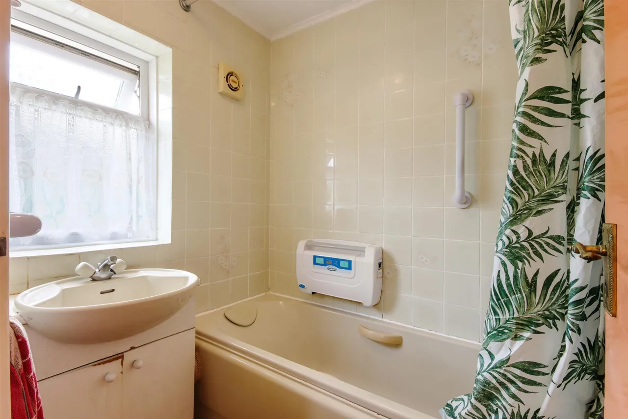 Brookmead, Hildenborough, photo 14