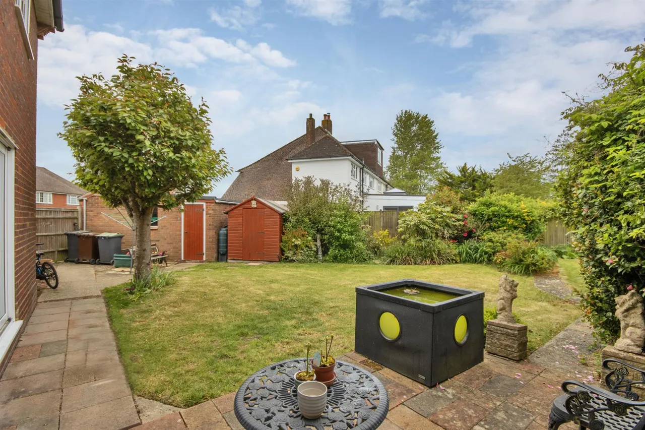 Brookmead, Hildenborough, photo 19