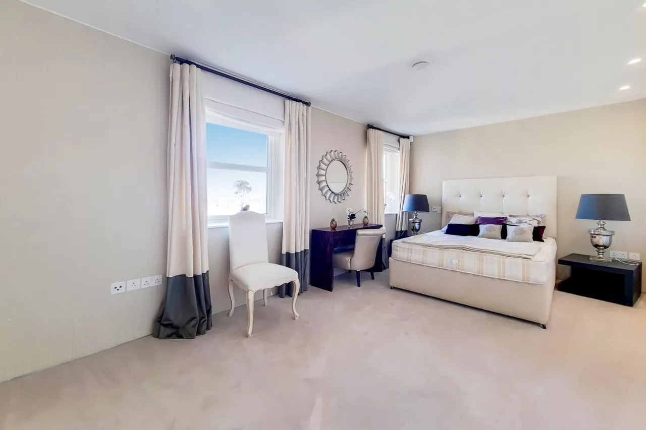Boydell Court, St John's Wood, NW8, photo 9