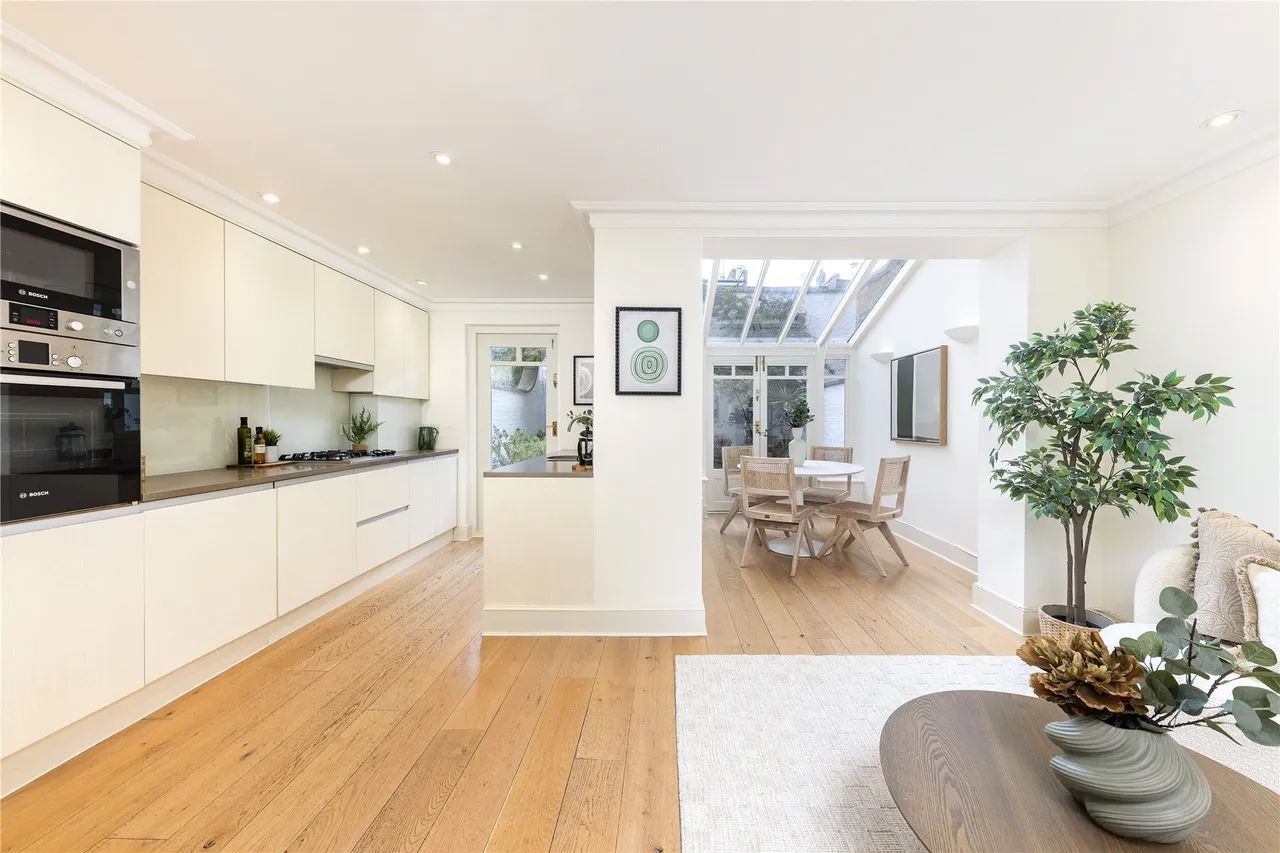 Charles II Place, Chelsea, SW3, photo 8