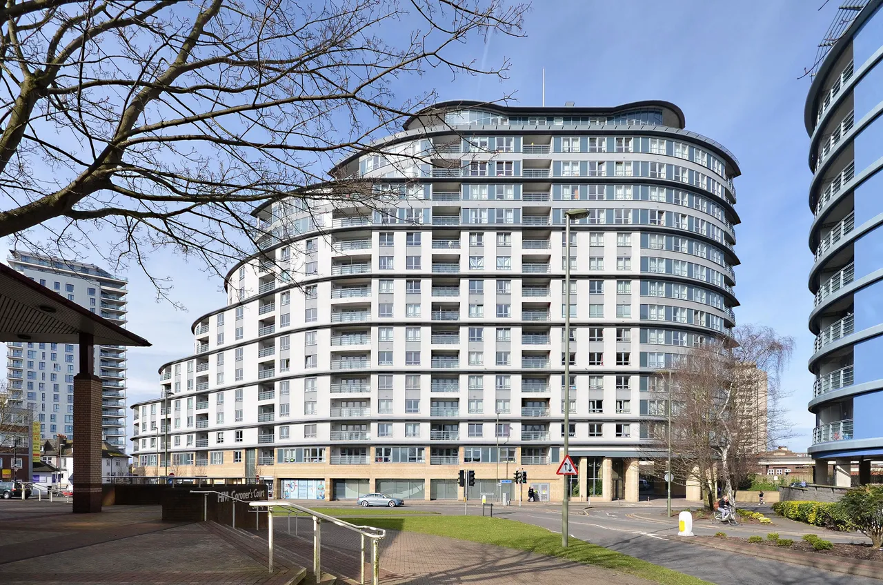 Woking, GU22, photo 8