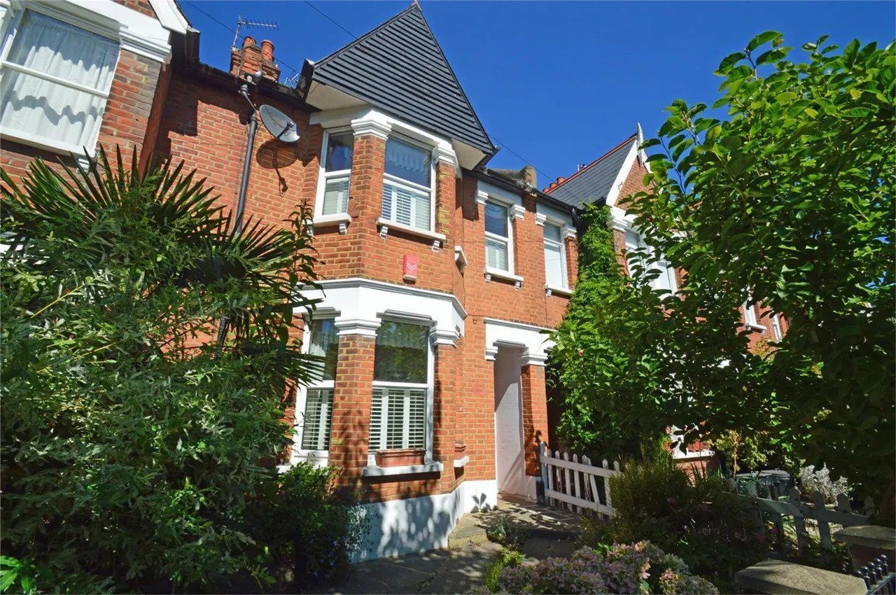 4 bed house to rent, Gordon Avenue, St Margarets, TW1
