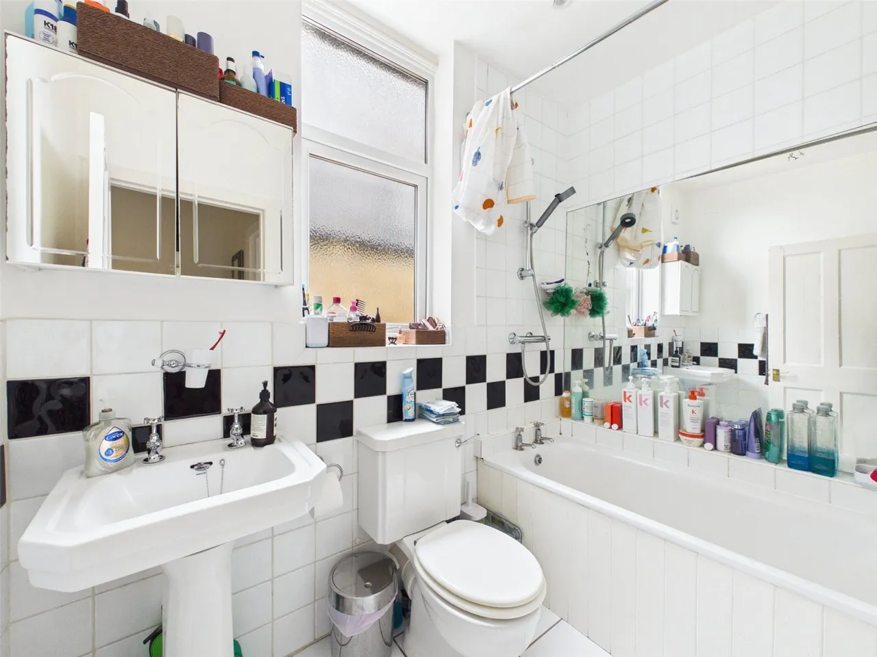 Gordon Avenue, St Margarets, TW1, photo 11