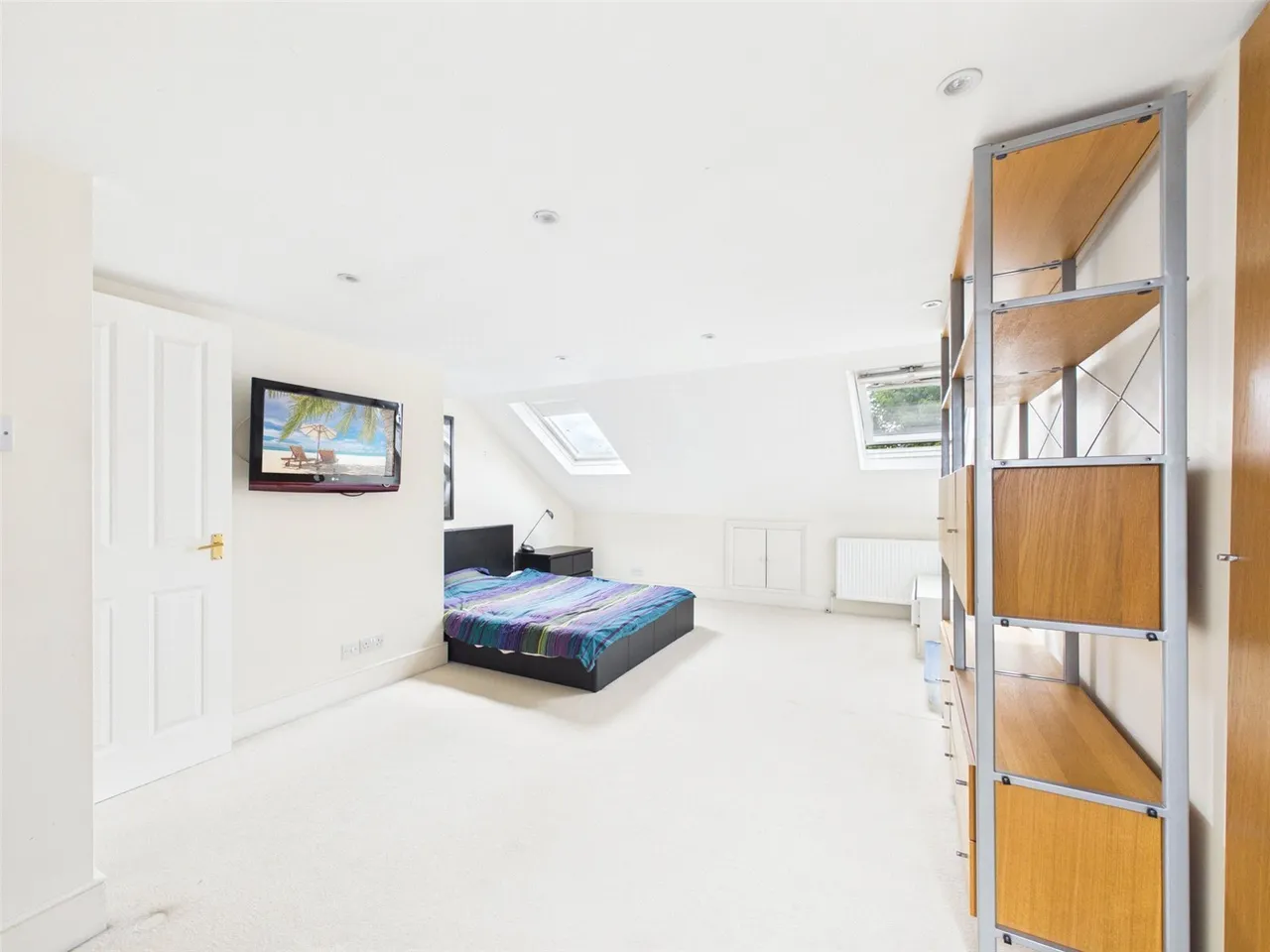 Gordon Avenue, St Margarets, TW1, photo 8