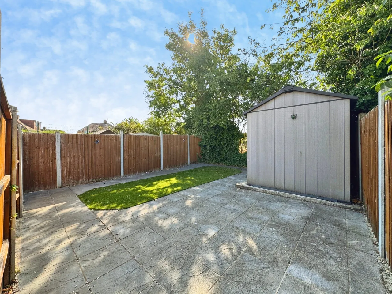 Camrose Avenue, Edgware, HA8, photo 6