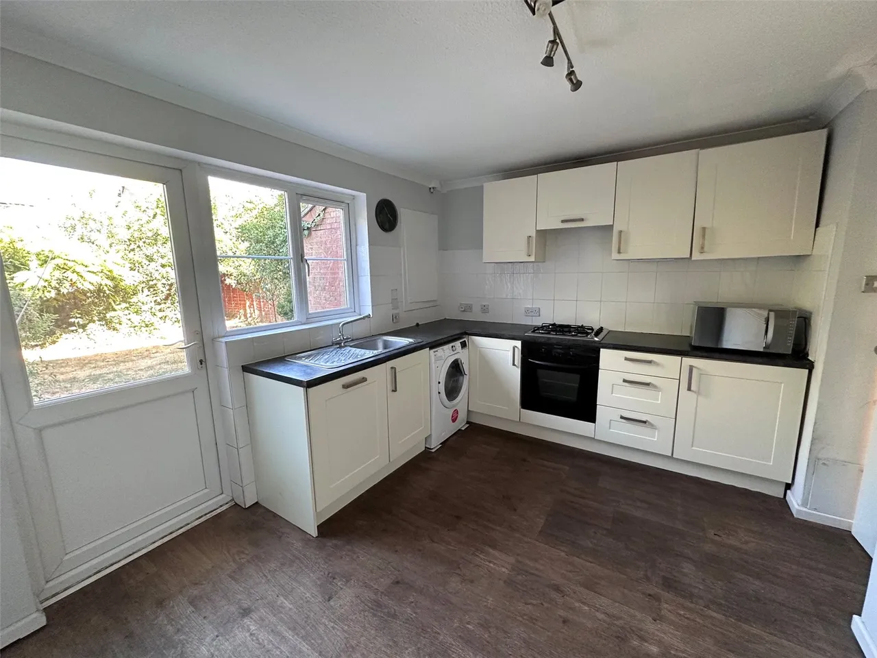 Diamond Way, Wokingham, Berkshire, RG41 3TU, photo 3