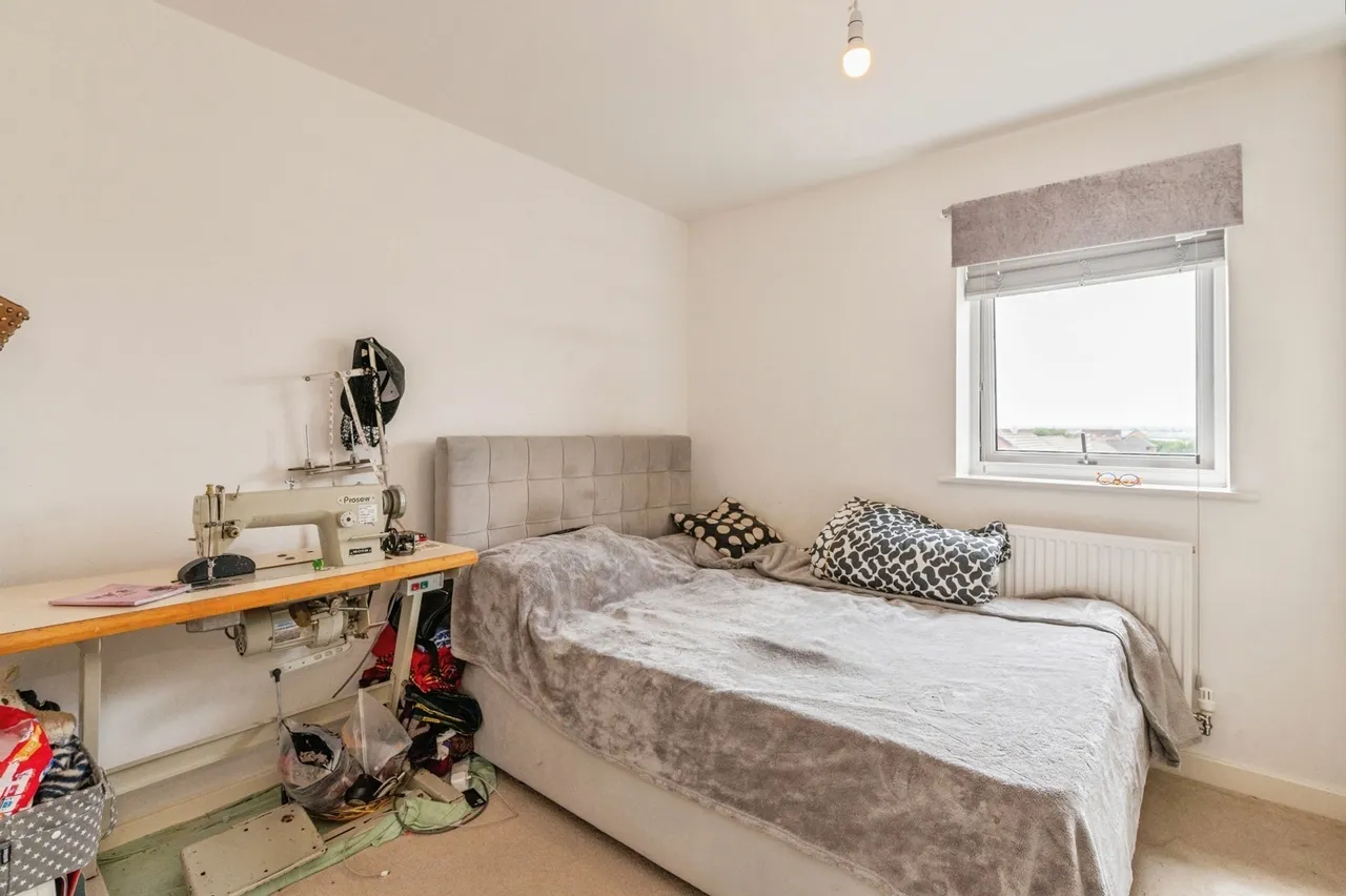 Malthouse Drive, Grays, Essex, RM17, photo 12