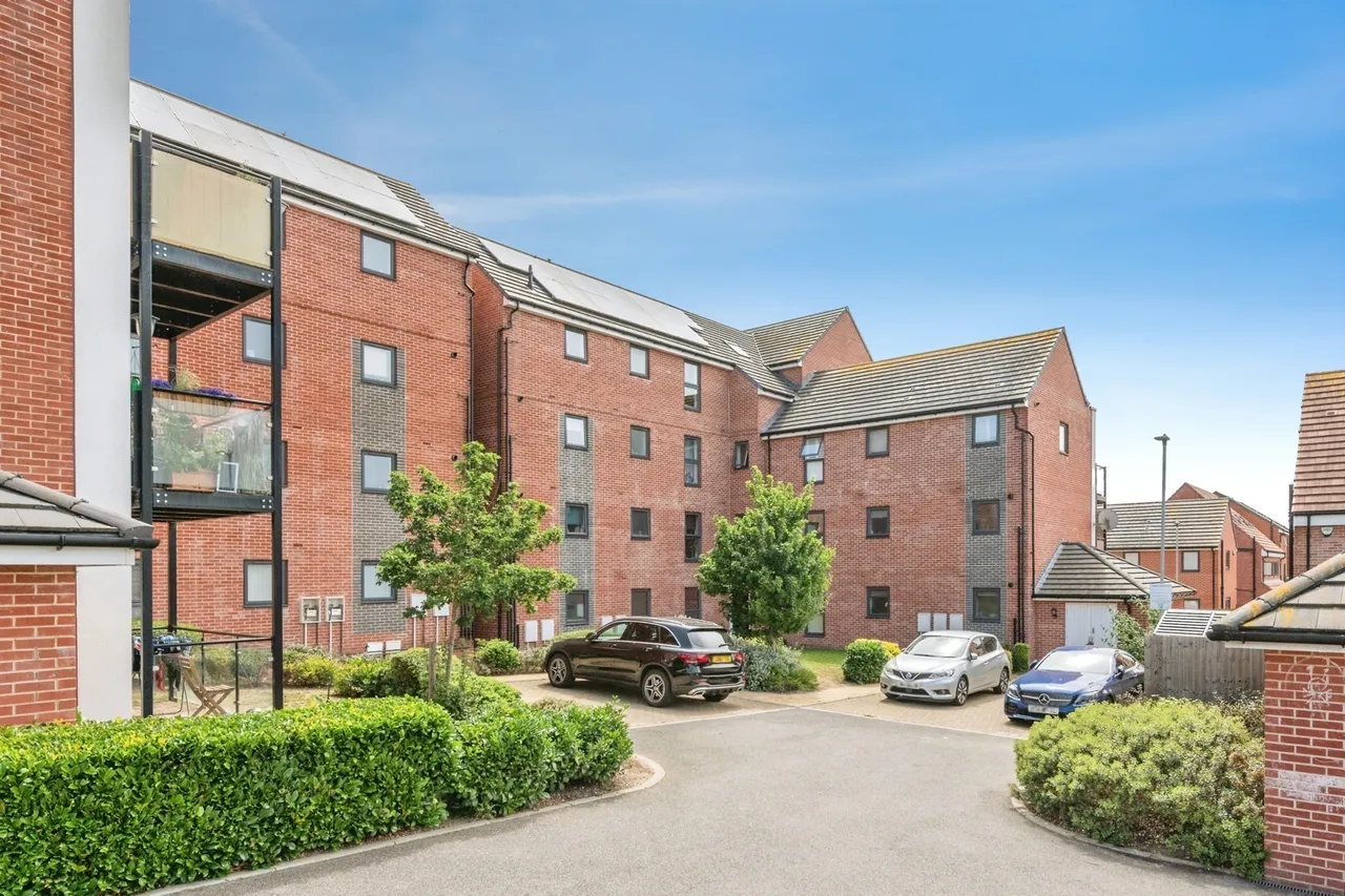 Malthouse Drive, Grays, Essex, RM17, photo 17