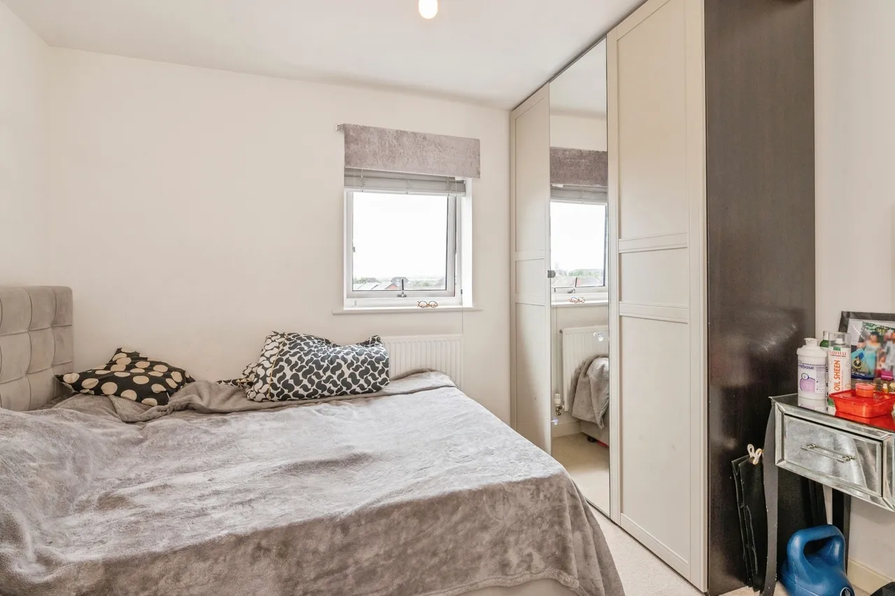 Malthouse Drive, Grays, Essex, RM17, photo 13