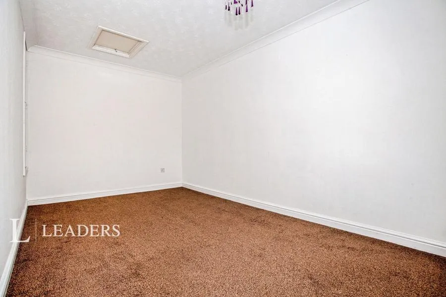 Windsor Gardens, Somersham, PE28, photo 6